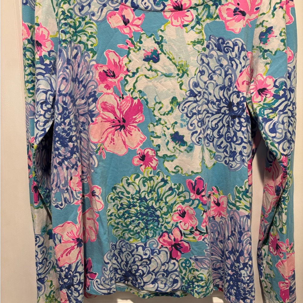 Stunning twist back Lilly Pulitzer long sleeve top